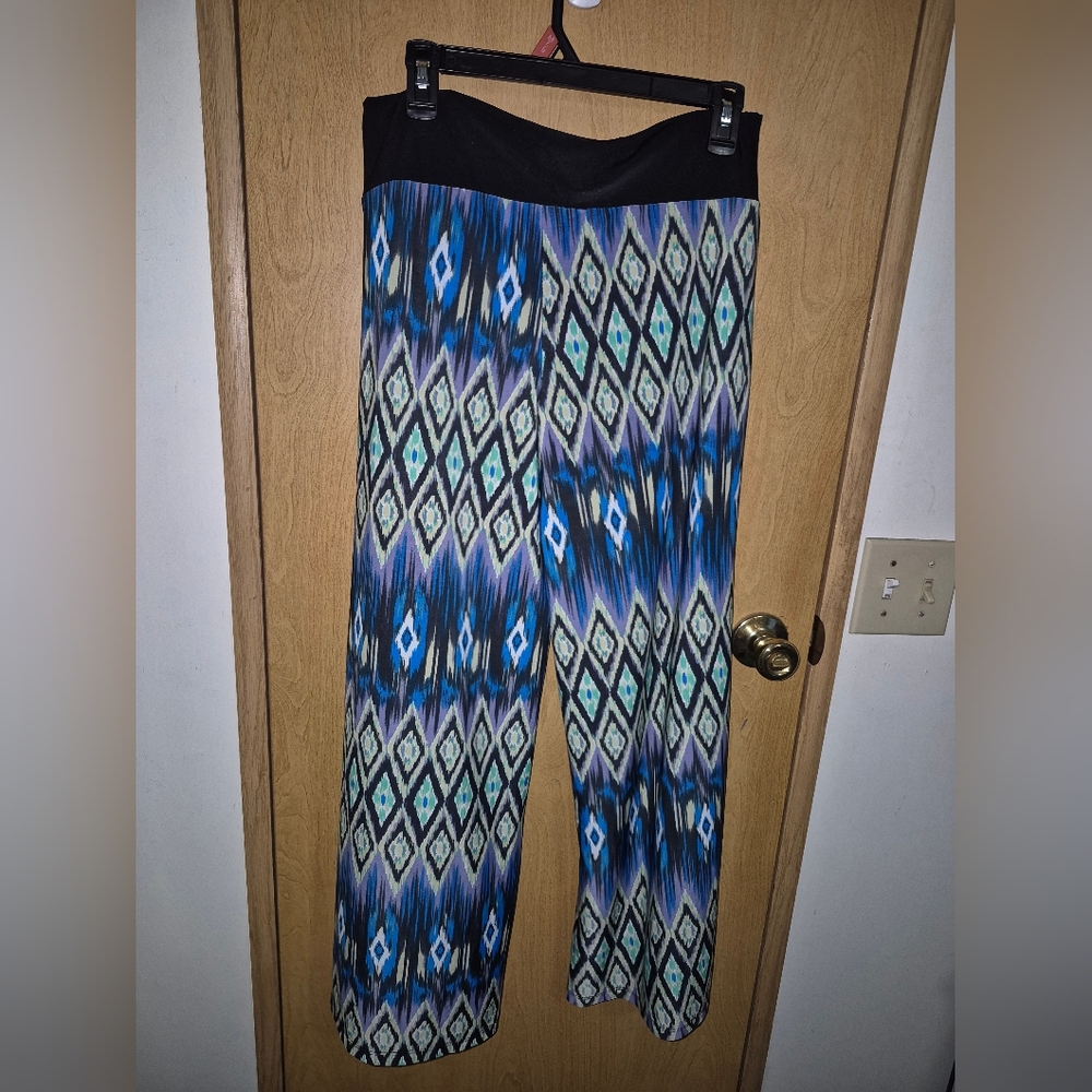 Geometric Flowy Pants - Picture 4 of 4